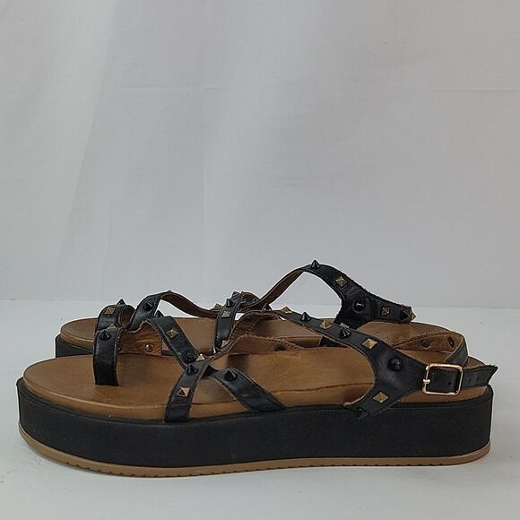 Ovyé Black Leather Women's Sandals - Picture 6 of 13